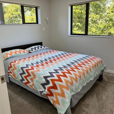 Beautiful 2 Bedroom Home オークランド エクステリア 写真